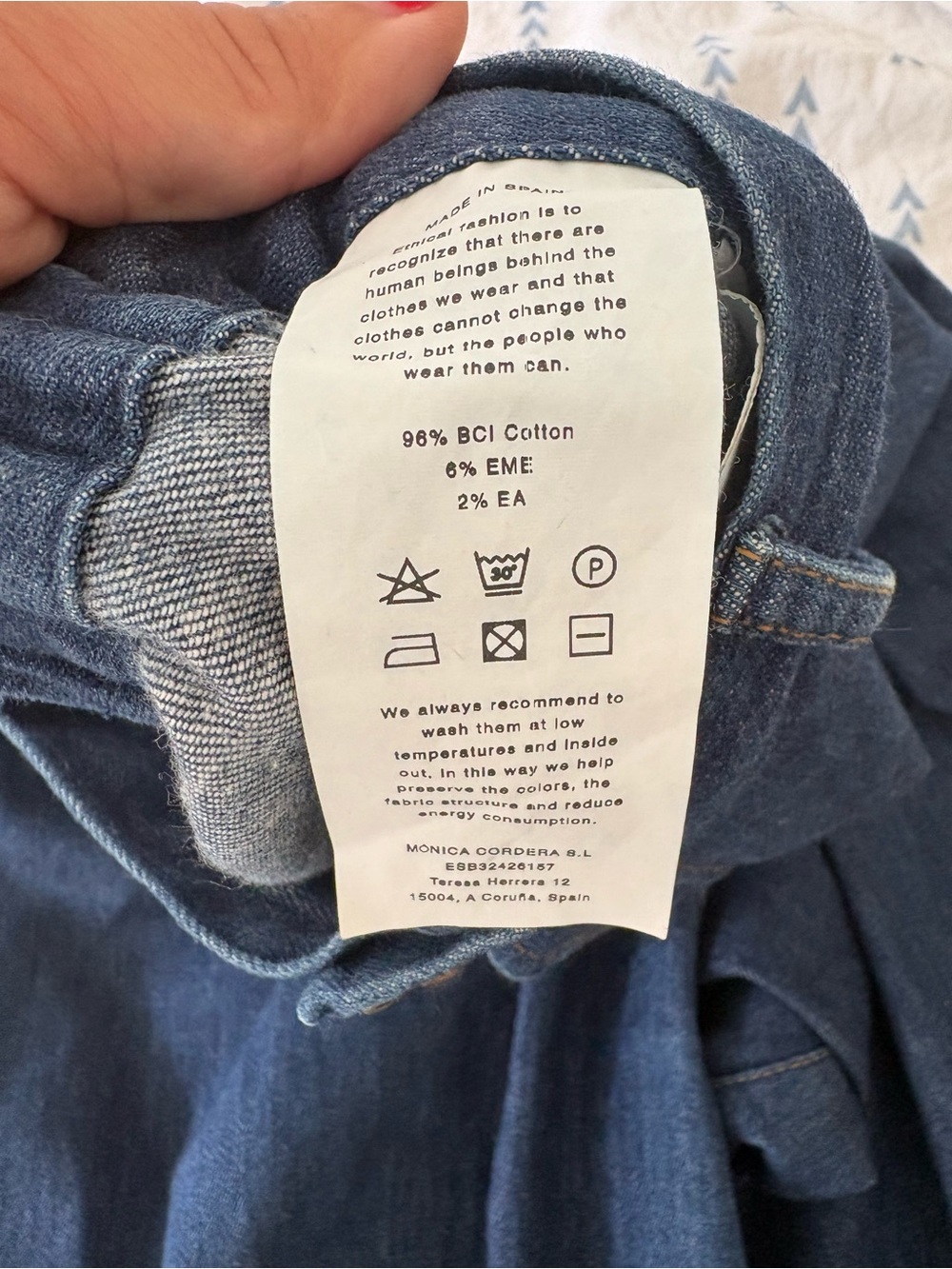 Cordera Lightweight Jeans - Picture 4 of 4